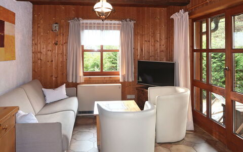 Imst 615: Meubles, Fenêtre, Bâtiment, Bois, Salon, Canapé, Design Intérieur, Sol, Arbre, Sol