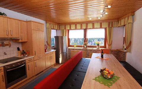 Kappl 605: Cabinetry, Table, Meubles, Bâtiment, Fenêtre, Bois, Comptoir, Evier, Cuisine, Design Intérieur