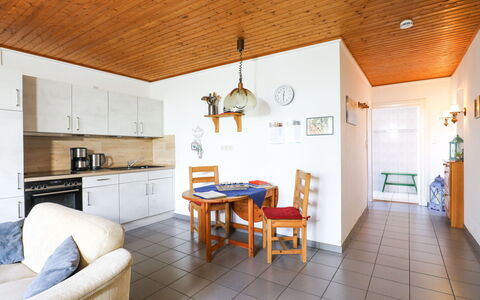 Wingst 640: Meubles, Table, Propriété, Bois, Design Intérieur, Chaise, Canapé, Sol, Plante D'Appartement, Sol