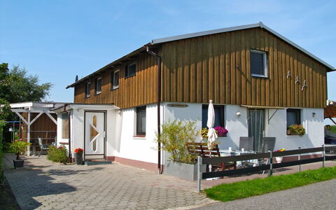 Otterndorf 663: Ciel, Plante, Fenêtre, Bâtiment, Bois, Arbre, Lot Terre, Maison, Chalet, Pente