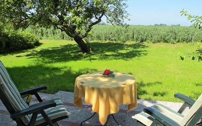 Horumersiel 656: Propriété, Table, Arbre, Paysage Naturel, Herbe, Meubles, Arrière-Cour, Maison, Paysage, Immobilier