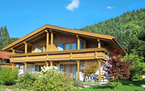 Sachrang 601: Maison, Domicile, Propriété, Bâtiment, Chalet, Immobilier, Cabane En Rondins, Toit, Architecture, Siding