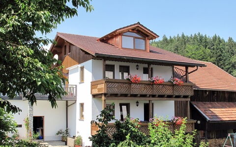 Kühbeck: Plante, Ciel, Bâtiment, Fenêtre, Maison, Arbre, Lot Terre, Végétation, Zone Résidentielle