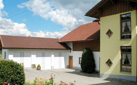 Kühbeck: Propriété, Maison, Domicile, Bâtiment, Immobilier, Chalet, Toit, Zone Résidentielle, Lot Terre, Façade