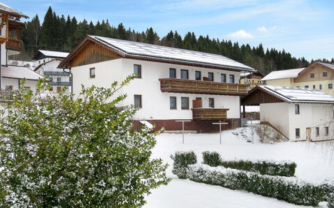 Irene: Propriété, Neige, Maison, Bâtiment, Toit, Immobilier, Architecture, L'Hiver, Domicile, Arbre