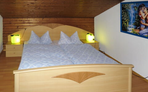 Drexler: Lit, Meubles, Chambre, Pièce, Cadre De Lit, Matelas, Bois, Design Intérieur, Drap De Lit, Dur