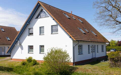 Gartenstraße: Fenêtre, Bâtiment, Toit, Maison, Façade, Domicile, Zone Résidentielle, Chalet, Siding, Pente