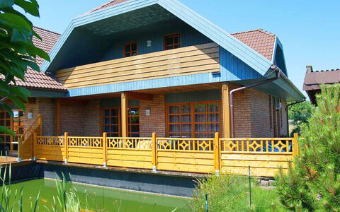 Breege 639: Maison, Domicile, Propriété, Bâtiment, Chalet, Immobilier, Toit, Siding, Architecture, Porche