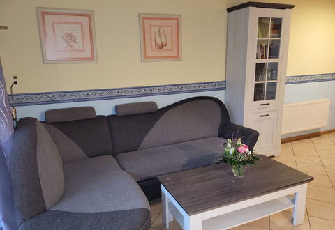 Breege 639: Meubles, Cadre, Propriété, Table, Fleur, Plante, Canapé, Design Intérieur, Canapé-Lit, Sol