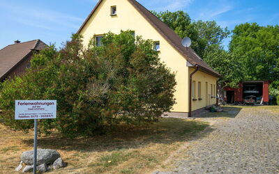 Waase 606: Plante, Ciel, Propriété, Bâtiment, Nuage, Arbre, Lot Terre, Surface De La Route, Maison, Ombre