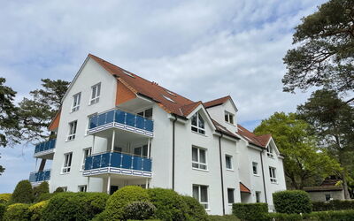 Ostseebad Lubmin 606: Nuage, Ciel, Plante, Bâtiment, Fenêtre, Propriété, Maison, Arbre, Lot Terre, Herbe