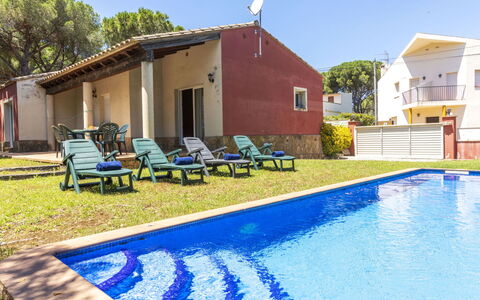 Bretos: Bleu, Piscine, Meubles, Mobilier De Jardin, Recours, Loisir, Ombre, Eco Hôtel, Biens, Arrière-Cour