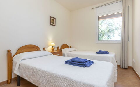 Bretos: Plafond, Sol, Sol, Design Intérieur, Pièce, Dur, Lit, Chambre, Tache De Bois, Parquet