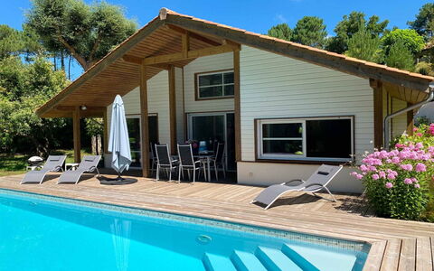 Moliets 625: Bois, Maison, Chalet, Domicile, Piscine, Porche, Porte, Recours, Ombre, Biens