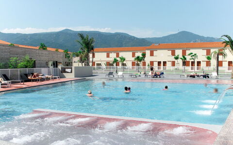Argelès sur Mer 627: Piscine, Recours, Centre De Loisirs, Loisir, Ville, Ville Resort, Vacances, Établissements Humains, L'Eau, Bâtiment