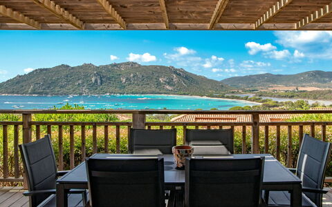 Porto Vecchio 658: Ciel, Meubles, Propriété, Nuage, Montagne, L'Eau, Plante, Table, La Nature, Chaise