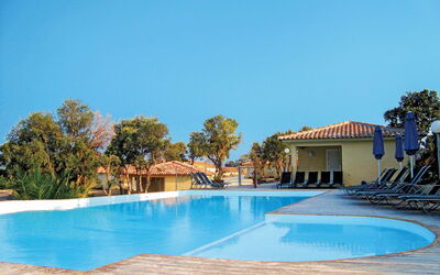 Pinarellu 604: Piscine, Propriété, Recours, Immobilier, Vacances, Bâtiment, Maison, L'Eau, Domicile, Biens