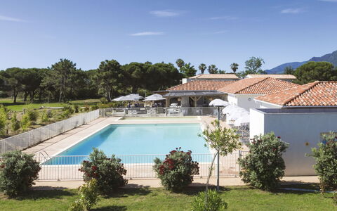 Moriani-Plage 614: Piscine, Ombre, Recours, Biens, Hacienda, Villa, Mobilier De Jardin, Hôtel, Eco Hôtel