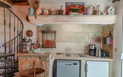Maison 80M² 610.3: Cabinetry, Comptoir, Propriété, Evier, Bâtiment, Produit, Cuisine, Appareil De Cuisine, Cuisinière, Électroménager