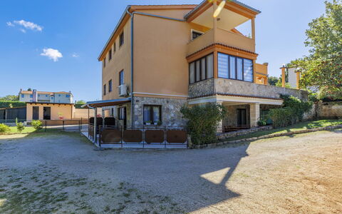 Viliam: Domicile, Biens, Balcon, Villa
