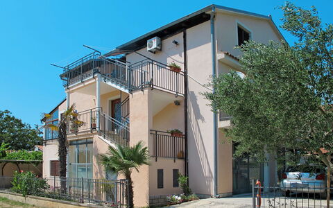 Pula 671: Propriété, Maison, Zone Résidentielle, Bâtiment, Architecture, Quartier, Immobilier, Domicile, Ville, Appartement