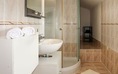 Labin 752: Marron, Luminaire Plomberie, Robinet, Lavabo, Évier, Salle De Bains, Toilette, Design Intérieur, Miroir