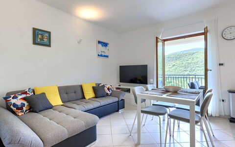 Ester: Meubles, Design Intérieur, Sol, Sol, Canapé, Pièce, Appartement, Salon, Chaise
