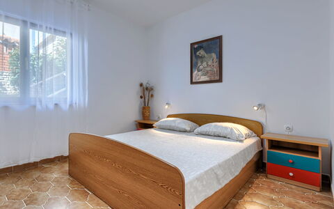 Rabac 638: Meubles, Lit, Design Intérieur, Chambre, Sol, Sol, Bois, Pièce, Literie, Drap De Lit