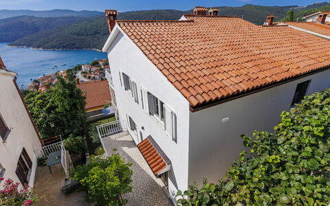 Rabac 638: Bâtiment, Toit, Zone Résidentielle, Maison, Domicile, Ville, Architecture, Colline, Cotiers Et Relief Océaniques, Établissements Humains