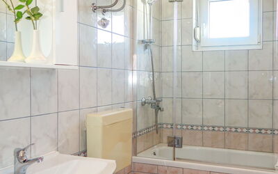 Logement:&nbsp;Andrija 676.1