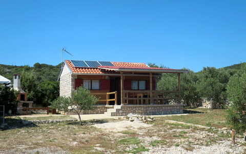 Kalebica: Propriété, Maison, Domicile, Immobilier, Bâtiment, Ciel, Zone Rurale, Chalet, Lot Terre, Architecture