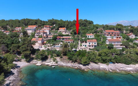 Garden: L'Eau, Ciel, Bâtiment, Bleu Azur, Maison, Arbre, Cotiers Et Relief Océaniques, Plage, Plante, Lac