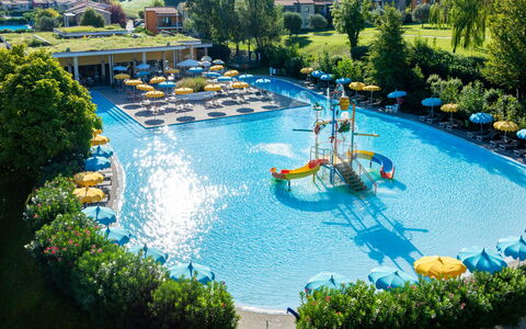 Peschiera del Garda 652: Piscine, Des Loisirs, Recours, Loisir, Parc Aquatique, Vacances, Hôtel, Ville Resort, Eco Hôtel