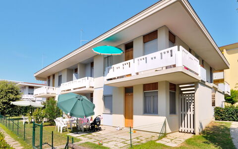 Bibione 643: Propriété, Maison, Domicile, Bâtiment, Immobilier, Zone Résidentielle, Architecture, Façade, Toit, Appartement
