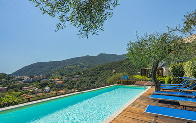 Moneglia 665: Piscine, Propriété, Recours, Loisir, Vacances, Immobilier, Arbre, Maison, Bâtiment, Biens