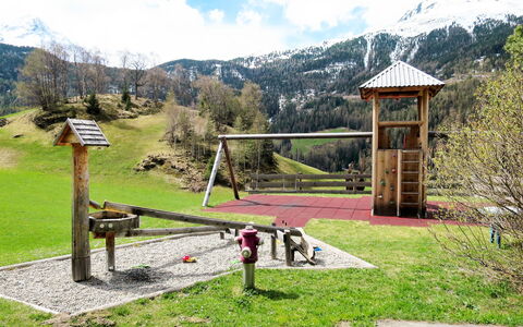 Moosalm: Montagne, Propriété, Région Sauvage, Espace Public, Ciel, Chaîne De Montagnes, Paysage, Station De Montagne, Herbe, Zone Rurale