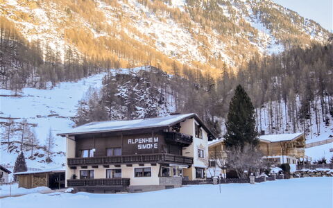 Simone: Neige, Montagne, Lumière, La Nature, Bâtiment, Maison, Arbre, Pente, Paysage Naturel, Gelé