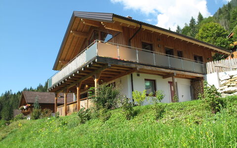 Corona: Plante, Ciel, Bâtiment, Nuage, Fenêtre, Paysage Naturel, Arbre, Bois, Lot Terre, Maison