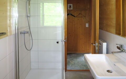 Chalet Soldanella (Bel205): Salle De Bains, Pièce, Propriété, Robinet, Luminaire Plomberie, Tuile, Sol, Mur, Porte, Architecture