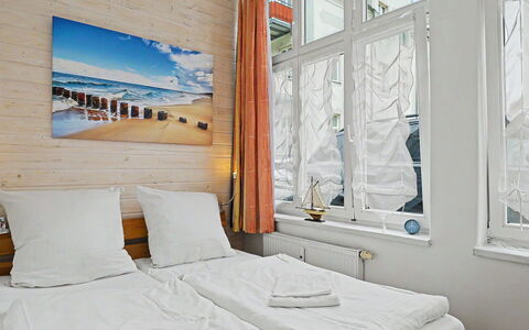 Bergstraße: Bois, Tache De Bois, Chambre, Dur, Planche, Literie, Lit, Throw Pillow, Oreiller, Drap De Lit