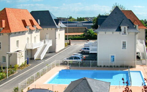 Cabourg 633: Zone Résidentielle, Propriété, Maison, Bâtiment, Ville, Toit, Architecture, Domicile, Immobilier, Piscine