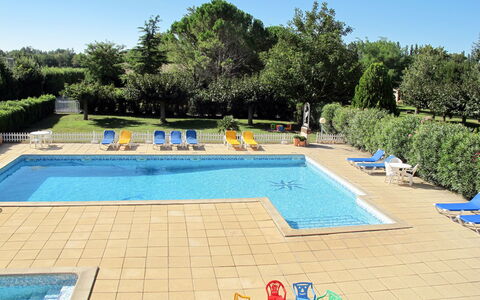 Fontenelle: Piscine, Propriété, Loisir, Vacances, Immobilier, Maison, Centre De Loisirs, Bâtiment, Recours, Villa