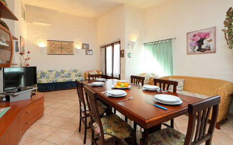 Mirto Marino (Rei410): Pièce, Propriété, Bâtiment, Meubles, Design Intérieur, Immobilier, Table, Salle À Manger, Maison, Sol