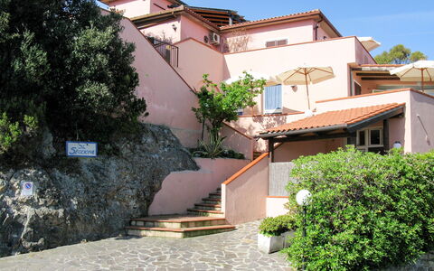 Portoferraio 651: Propriété, Bâtiment, Maison, Immobilier, Zone Résidentielle, Architecture, Appartement, Villa, Domicile, Quartier