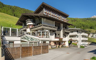 Sölden 667: Ciel, Bâtiment, Propriété, Plante, Montagne, Architecture, Arbre, Loisir, Bois, Paysage