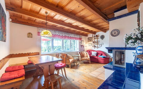 Karasova Ii: Design Intérieur, Meubles, Domicile, Plafond, Chalet, Chaise, Peindre, Salon, Dur, Plante D'Appartement