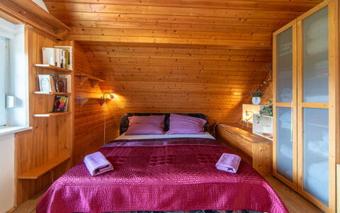 Karasova Ii: Design Intérieur, Meubles, Sol, Sol, Bois, Plafond, Pièce, Chambre, Lit, Éclairage