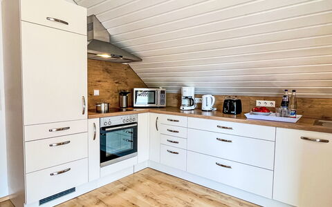 Land in Sicht: Sol, Cuisine, Comptoir, Bois, Cabinetry, Design Intérieur, Sol, Appareil De Cuisine, Meubles, Principaux Appliance