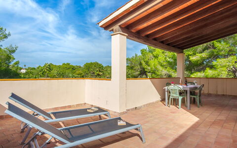 Cala Murada 615: Ciel, Propriété, Nuage, Bois, Ombre, Mobilier De Jardin, Bâtiment, Plante, Arbre, Sol