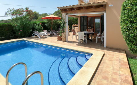 Schnuffi: Piscine, Propriété, Bâtiment, Immobilier, Maison, Domicile, Villa, Arrière-Cour, Tuile, Biens